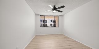 1140 East Ocean Boulevard Gallery 18