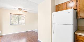 Half Duplex near Downtown Castle Rock with HUGE YARD and Garage! Gallery 11