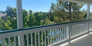 Beautiful Lakefront Home in the Vineyard! 55+ community Gallery 75