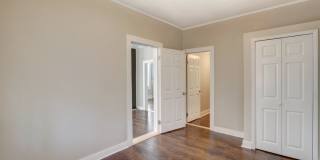 2425 Gallery 8