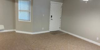 Beautiful Ground Floor Condo Near UVU & I-15 | 3 Bed / 2 Bath Gallery 3