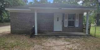 2040 E Roberts Rd Gallery 1