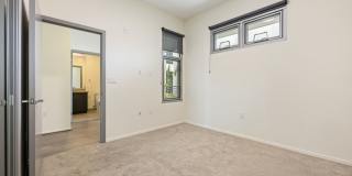 Olea Gallery 43
