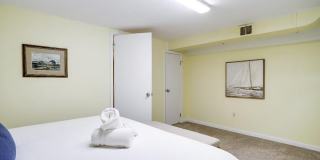 9724 ADMIRALTY Drive Gallery 26