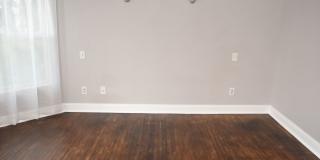 3 Bedroom 1.5 Bath Hilltop 2 Story Home Gallery 8