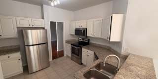 Charming 3-Bedroom Home In City Square! Gallery 7