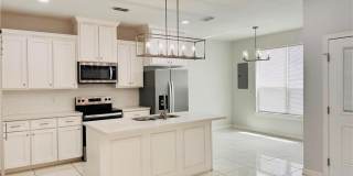 5506 N Crown Point Gallery 6