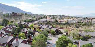 31 STRATFORD HALL Circle Gallery 59