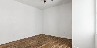 2712 MARENGO Street Gallery 9