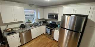 24 Beacon Pl. Gallery 4