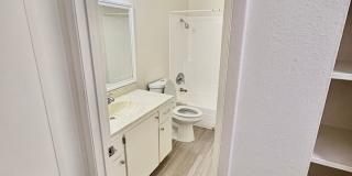 156 Arbor Park Apartments Gallery 13