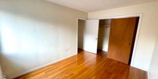 2-bedroom w/heat & hot water Allston Village Gallery 9