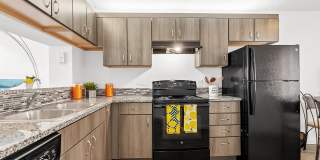 Tennis Towers Apartments Gallery 9