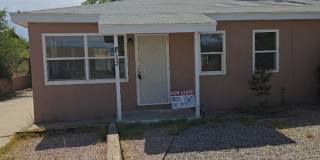 3 Bedroom, 1 Bathroom Home! Schedule a Showing Soon! Gallery 1