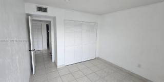 6884 N Kendall Dr Gallery 9