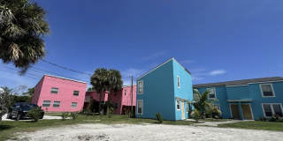 646 ELDORADO Street Gallery 1