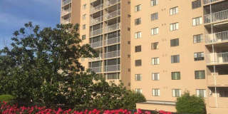 1825 Saint Julian Place Gallery 1