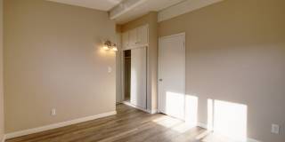 1114 Garden Street Gallery 13