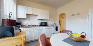 636 Washington St Gallery 4