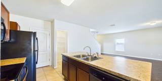 4-Bedroom Home with Spacious Layout in Ayersworth Glen – Wimauma, FL Gallery 27