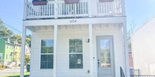 604 South Willow Avenue Gallery 1