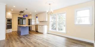 Stunning 3 Bedroom Home with Barn and Over 3 Acres! Gallery 1