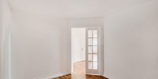 Evolve Real Estate: Bright Industrial-Style 1BD/1BA Condo in LoDo, Nearly 1,160 Sq Ft, Balcony and Rooftop Views! Gallery 9