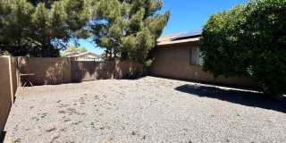 Charming 3-Bedroom Home with Wood Flooring and Large Yard in Yuma Gallery 29