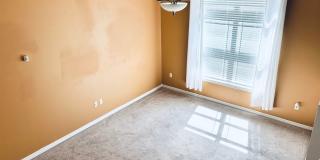 Spacious Townhome, Close to Fort Riley! Gallery 5