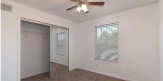 4 Bedroom Townhome for Rent in Normal! Gallery 15