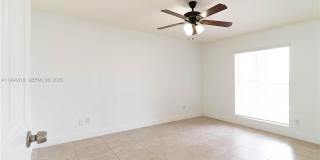 875 Riverside Dr Gallery 14