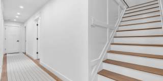 2017 5th Avenue Gallery 26