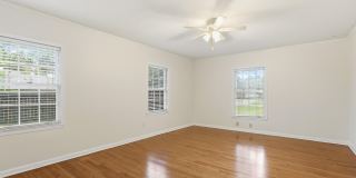418 Marguerite Boulevard Gallery 27