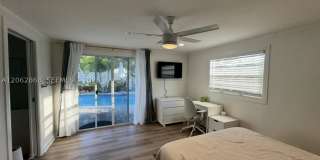 914 N Ocean Breeze Gallery 9