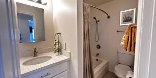 Updated 2-Bedroom Condo with Water Views, 2 Parking Spaces & Poolside Location Gallery 18