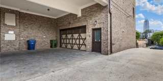 629 Boulevard NE Gallery 74