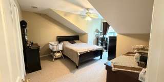 3 bedroom 2.5 bath townhome located in the Windwood Village Gallery 11