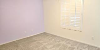 Large 3 Bedroom, 3 Bathroom Home with Solar Gallery 12