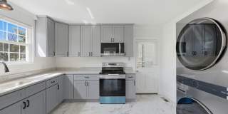 3 bedroom White Oak home available NOW! Gallery 7