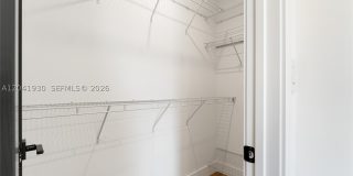 227 NW 39th St Gallery 23