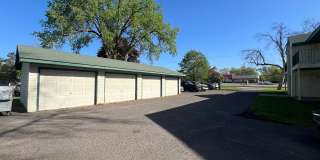 Pinewood Apartments Gallery 26