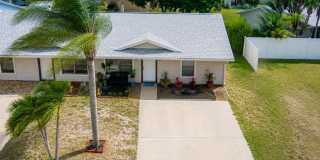 8997 SE Sandy Lane Gallery 1