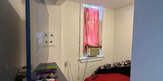 3bed with living room  in Allston. Gallery 6