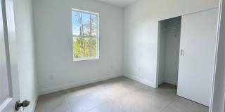 8753 Buckingham Road Gallery 8