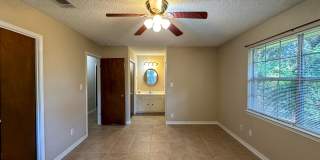 Well Kept 3 Bedroom 2 Bath House Available for Rent in Scenic Heights! Well Kept 3 Bedroom 2 Bath House Available for Rent in Scenic Heights! Gallery 10