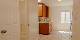 Garfield Avenue Apartments Gallery 18
