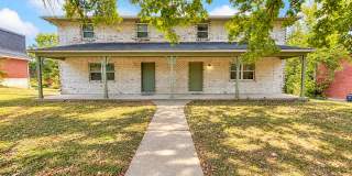 Charming and Spacious South Side 3-Bedroom Duplex Charming and Spacious South Side 3-Bedroom Duplex Gallery 1