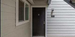 Charming Ground-Level 1BR in Sequoia Park – Patio, Pool Access & Prime Beaverton Location Gallery 1