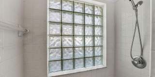 1883 Oak Berry Circle Gallery 15