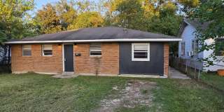122 N Carter Gallery 1